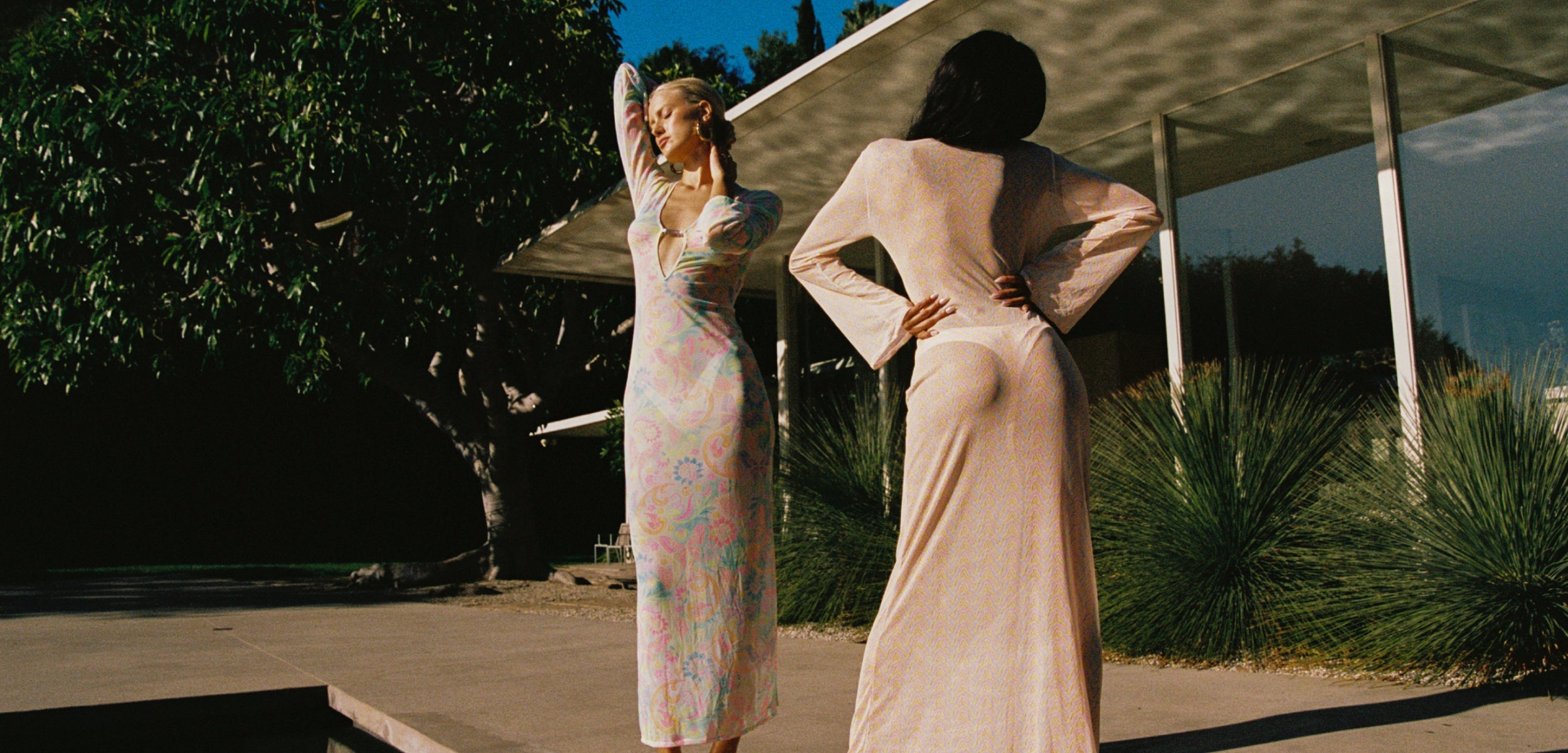 DRESSES