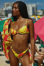 FLORA CHERRY - MORENA - TOP